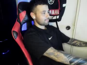 See Stevemaister41 online Now @ roxpoxy.com