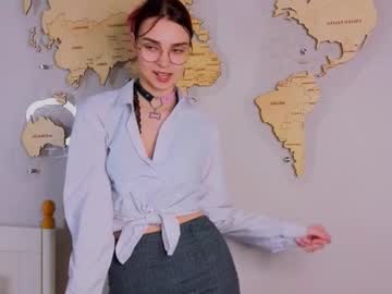 See Susannahtrojahn online Now @ roxpoxy.com