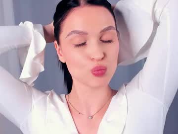 See Suziegoglia online Now @ roxpoxy.com