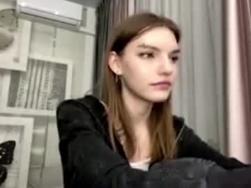 See Tarahmelaun online Now @ roxpoxy.com