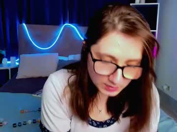 See Tararyann online Now @ roxpoxy.com