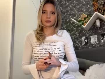 See Tessiebe online Now @ roxpoxy.com