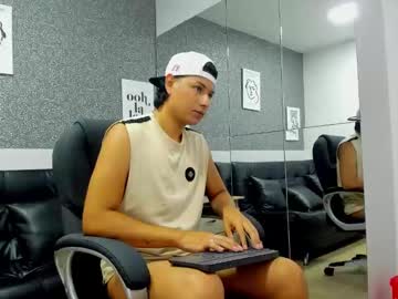 See Thiago_king_ online Now @ roxpoxy.com