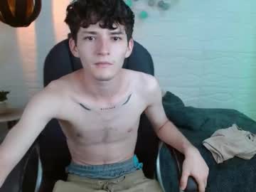 See Trevor_mob online Now @ roxpoxy.com