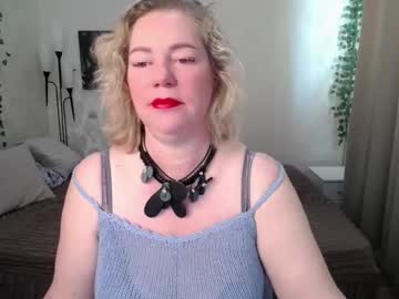 See Unsual_milf online Now @ roxpoxy.com