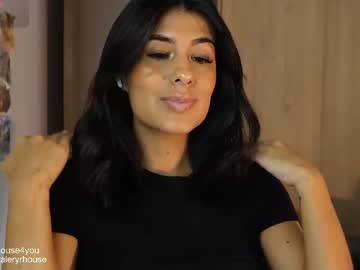 See Valeryrhouse_ online Now @ roxpoxy.com