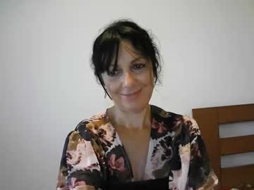 See Valleriwind online Now @ roxpoxy.com