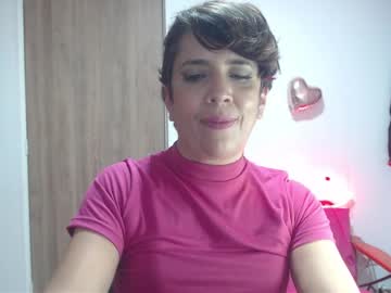 See Victoria25_meester online Now @ roxpoxy.com