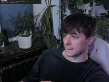 See Whiteegrimm online Now @ roxpoxy.com