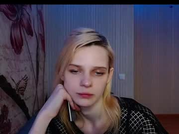 See Wicky_hey online Now @ roxpoxy.com