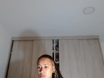 See Wildcattaleyaa online Now @ roxpoxy.com