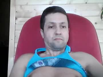 See Wolfvili online Now @ roxpoxy.com