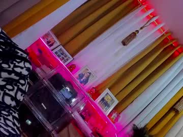 See Xgoddesstransx online Now @ roxpoxy.com