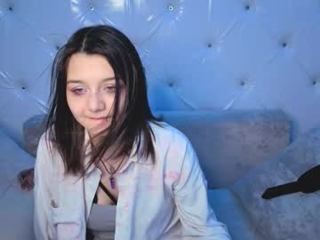 See Xxxnaughtyfoxxx online Now @ roxpoxy.com