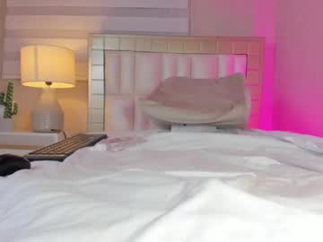 See Zoe_sky_ online Now @ roxpoxy.com
