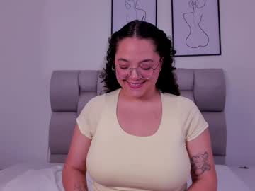 See Zophy_evans_ online Now @ roxpoxy.com